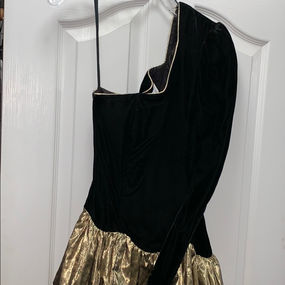 Jessica McClintock Black Velvet Gold Lame’ Gown